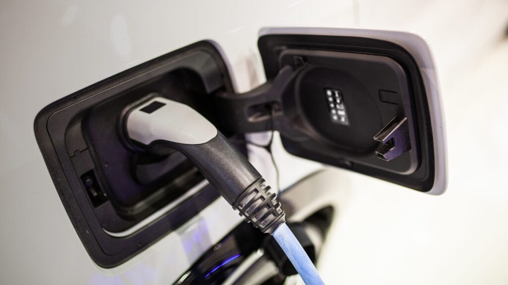 New Legal Framework for Electric Mobility: liberalisation of the model, increased transparency and new deadlines for adaptation